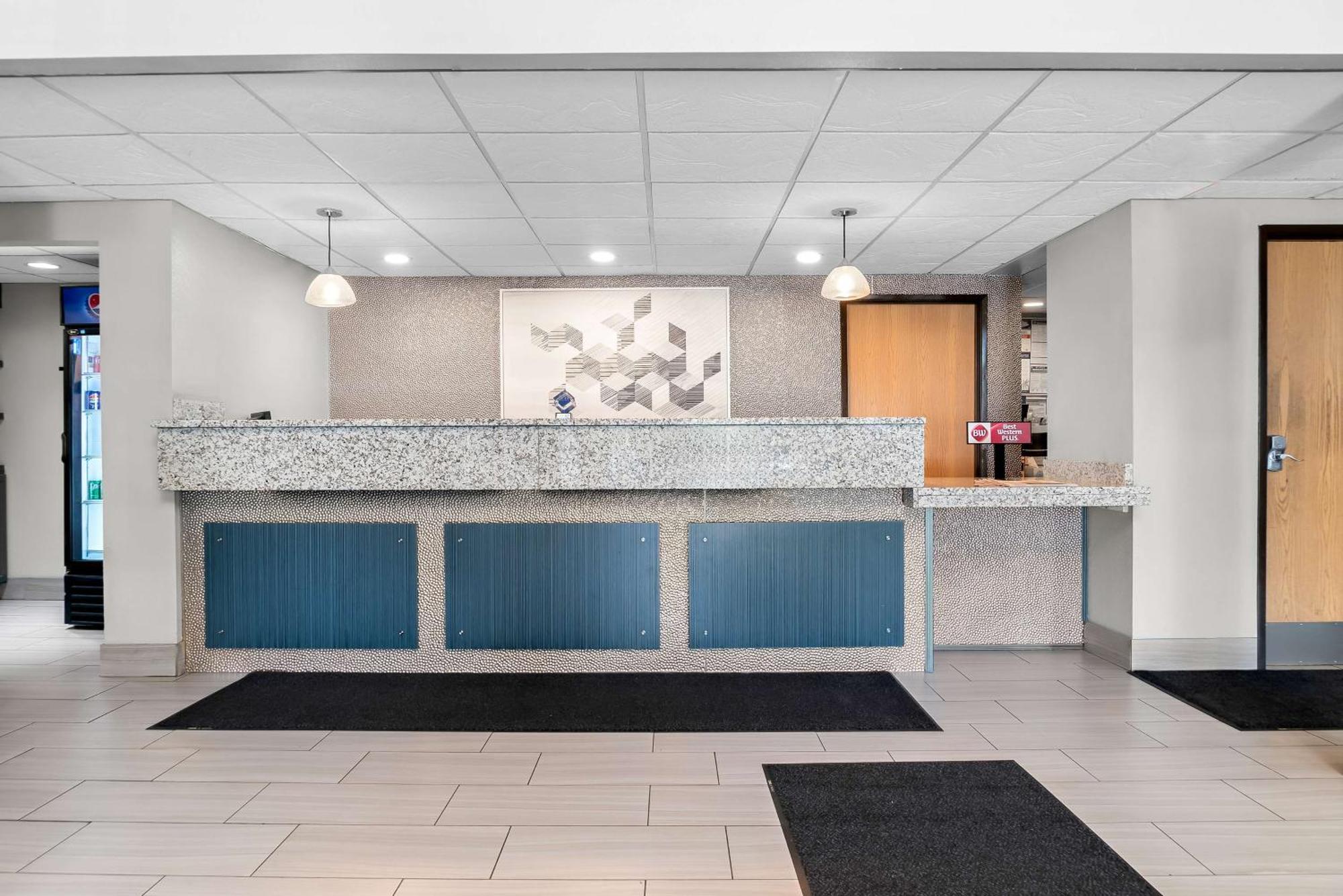 Best Western Plus Flint Airport Inn&Suites Extérieur photo