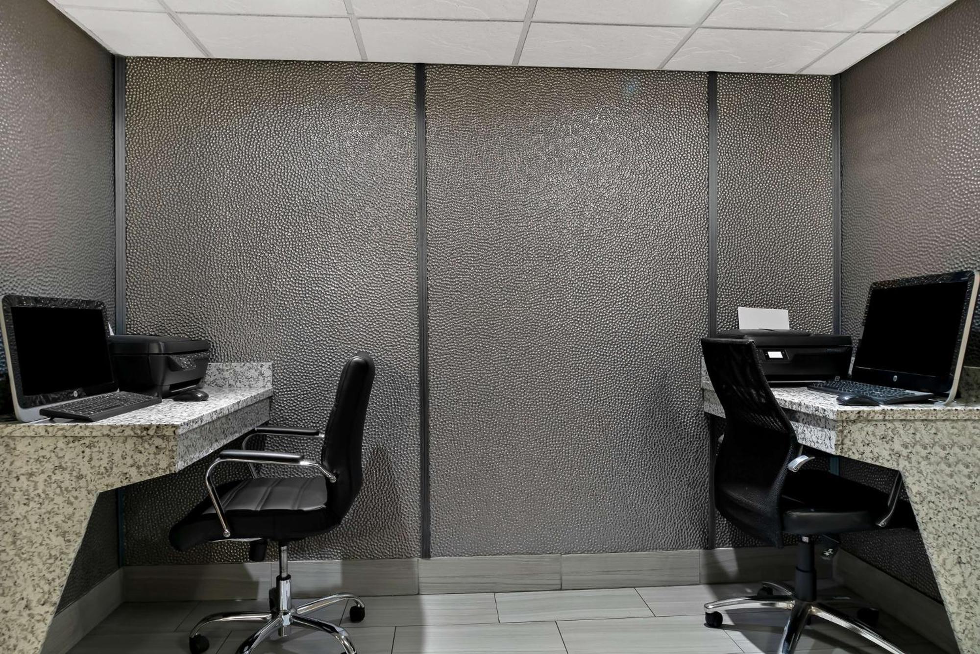 Best Western Plus Flint Airport Inn&Suites Extérieur photo